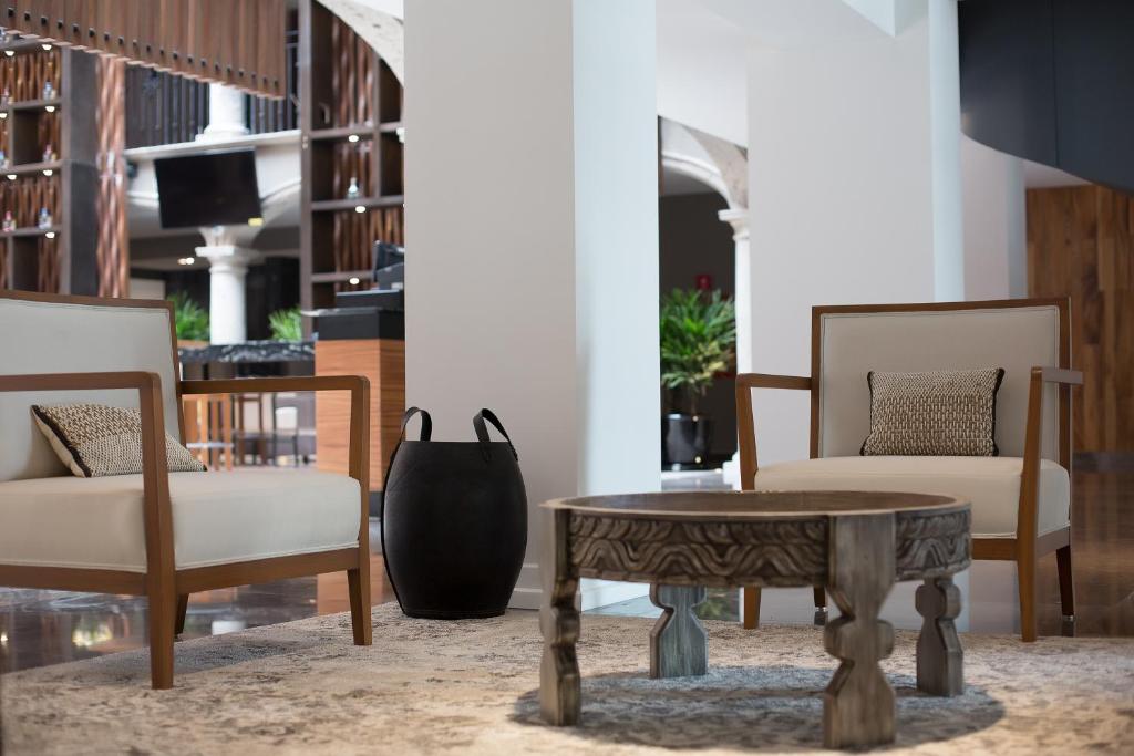 Posezení v ubytování Hotel Indigo Guadalajara Expo by IHG