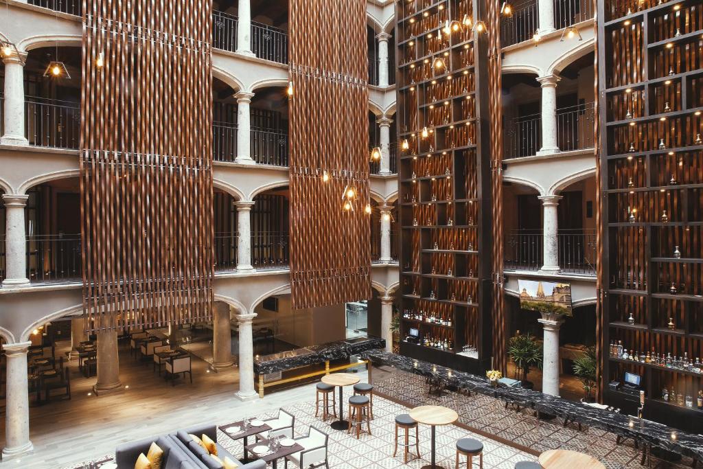 Posezení v ubytování Hotel Indigo Guadalajara Expo by IHG