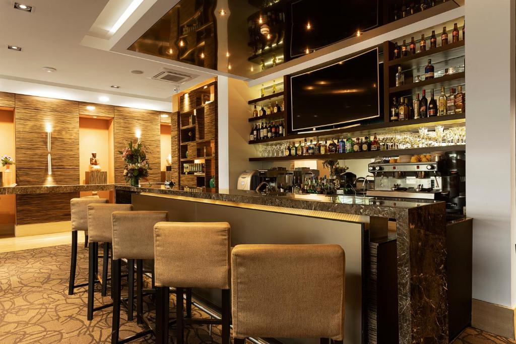 Lounge nebo bar v ubytování EK Hotel By Preferred Hotels Group