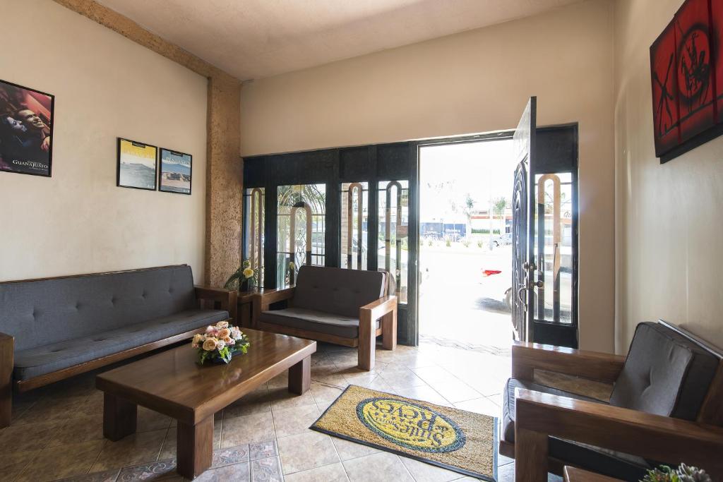 Posezení v ubytování Suites de Reyes