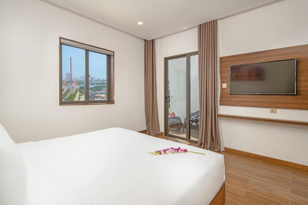 Phòng Deluxe Giường Đôi Nhìn Ra Sông