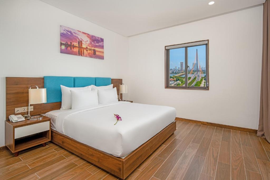 Phòng Deluxe Giường Đôi Nhìn Ra Sông