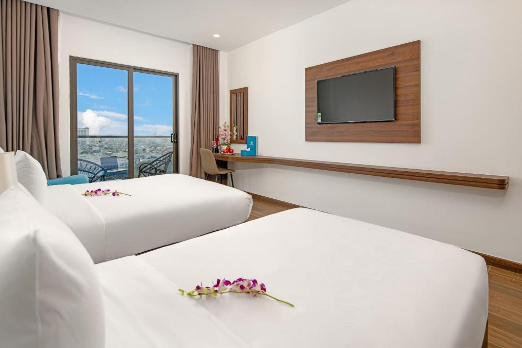 Phòng Deluxe 3 Người Nhìn ra Thành phố
