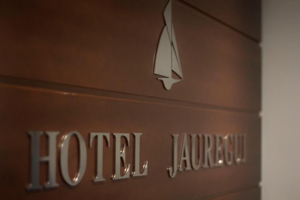Certifikát, hodnocení, plakát nebo jiný dokument vystavený v ubytování Hotel Jauregui