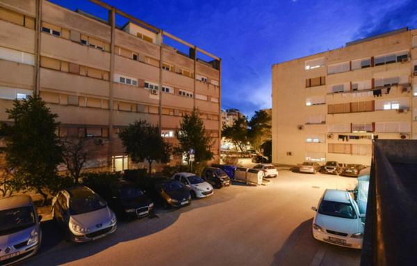 Budova, v ktorej sa apartmán nachádza