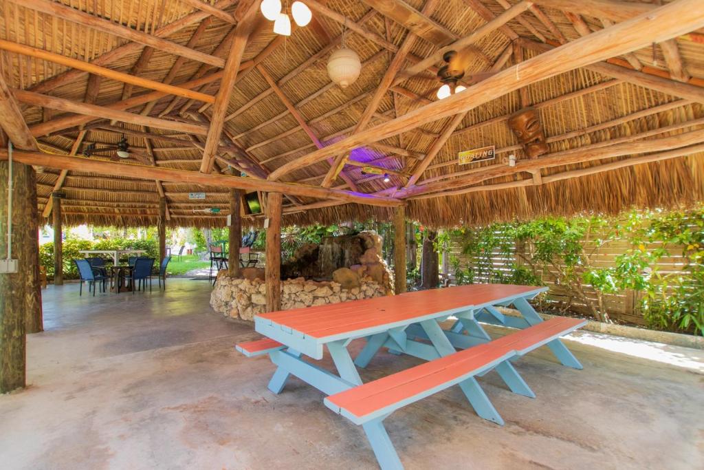 Fotografie z fotogalerie ubytování Sunset Cove Beach Resort v destinaci Key Largo