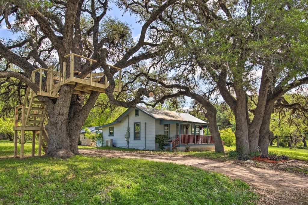 Betty Bs River House Less Than 1 Mi to Blanco State Park! - Maison De Vacances