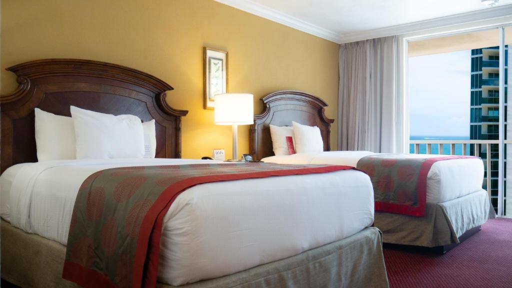 Ramada Plaza by Wyndham Marco Polo Beach Resort - 