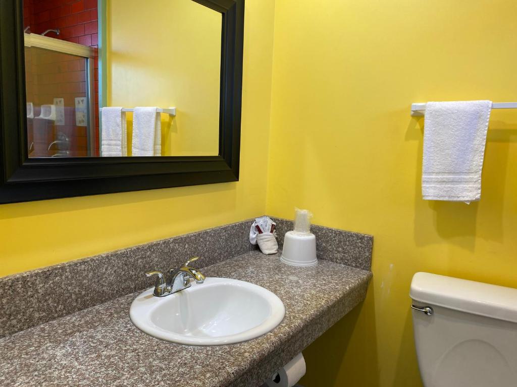 777 Motor Inn - Double Room