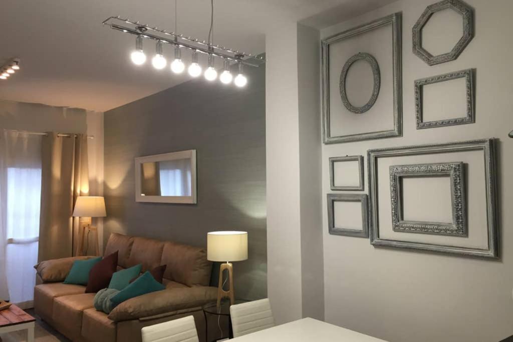 Posedenie v ubytovaní NEW!!! Luxury CITY CENTER & PRIVATE TERRACE