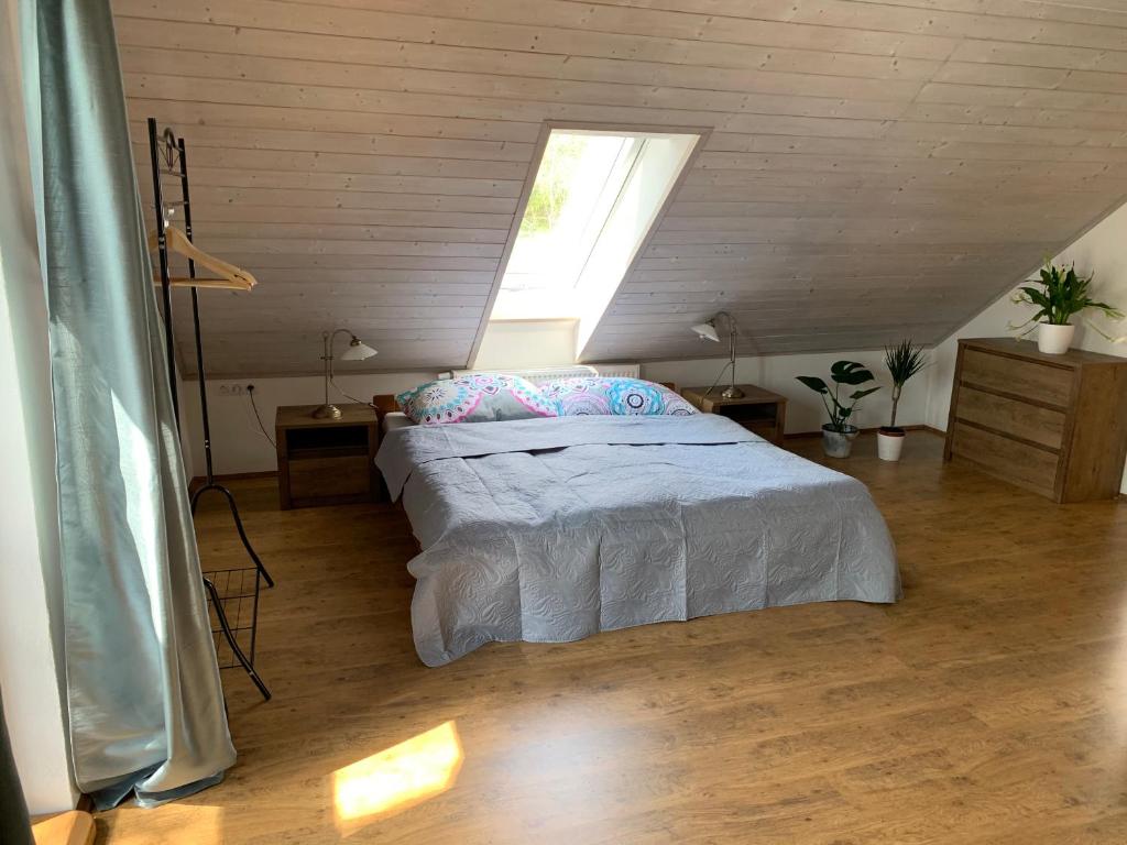 Voodi või voodid majutusasutuse Apartmán Stodola toas