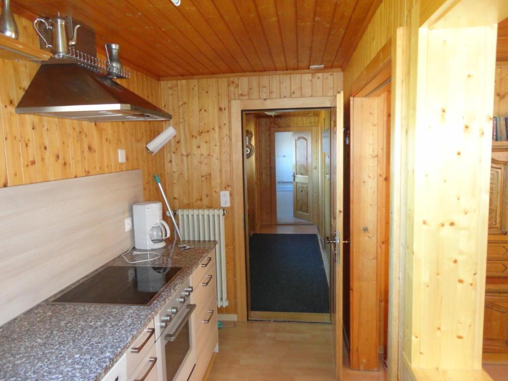 Kuchyň nebo kuchyňský kout v ubytování Chalet Sven & Marc Grächen, Niedergrächen Vallis