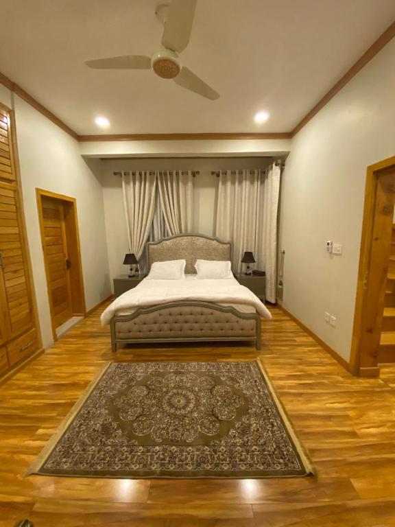ISLE OF HIGHLAND TOURS Guest House - King Room With Balcony