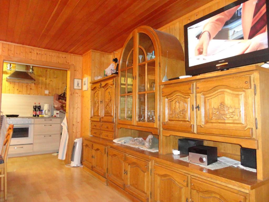 Kuchyň nebo kuchyňský kout v ubytování Chalet Sven & Marc Grächen, Niedergrächen Vallis