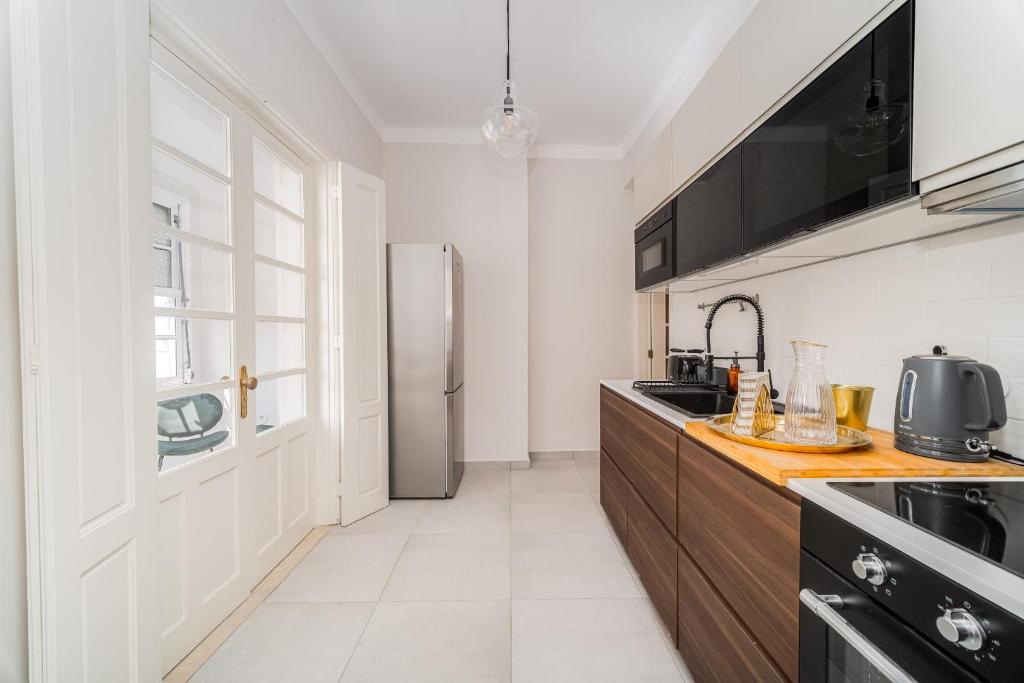 Nomad's By Sta Catarina Flats - 3BED Porto - Three-Bedroom Apartment
