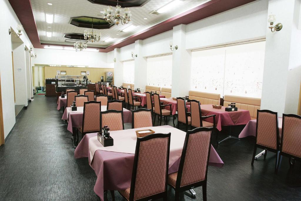Restaurace v ubytování 宇和パークホテル