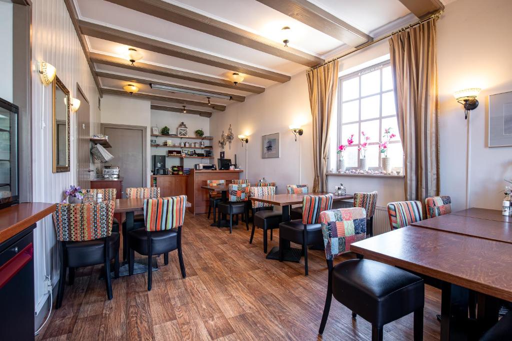 Restaurace v ubytování Hotel Almenum - het sfeervolle stadslogement -