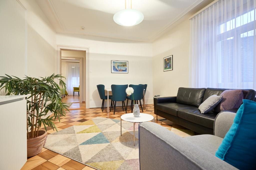 Posezení v ubytování Hotel Schmid & Alfa
