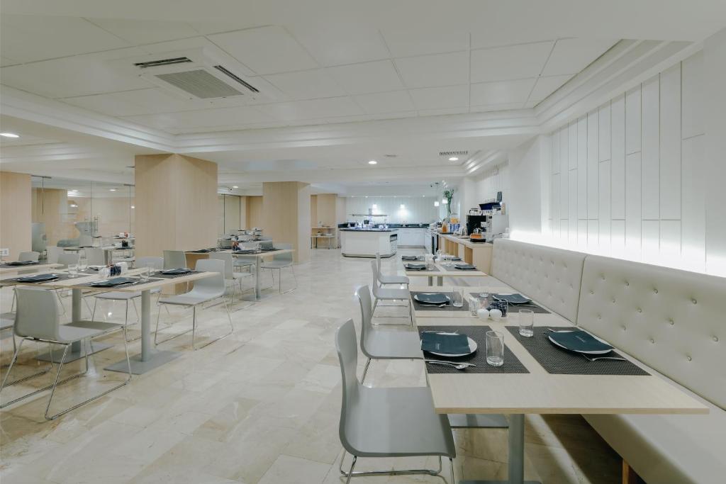 Restaurace v ubytování Hesperia Murcia Centro