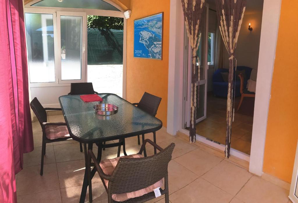 Zdjęcie z galerii obiektu Apartments Kekic w mieście Kožino