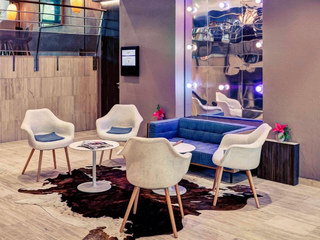 Posezení v ubytování Mercure Lyon Charbonnières