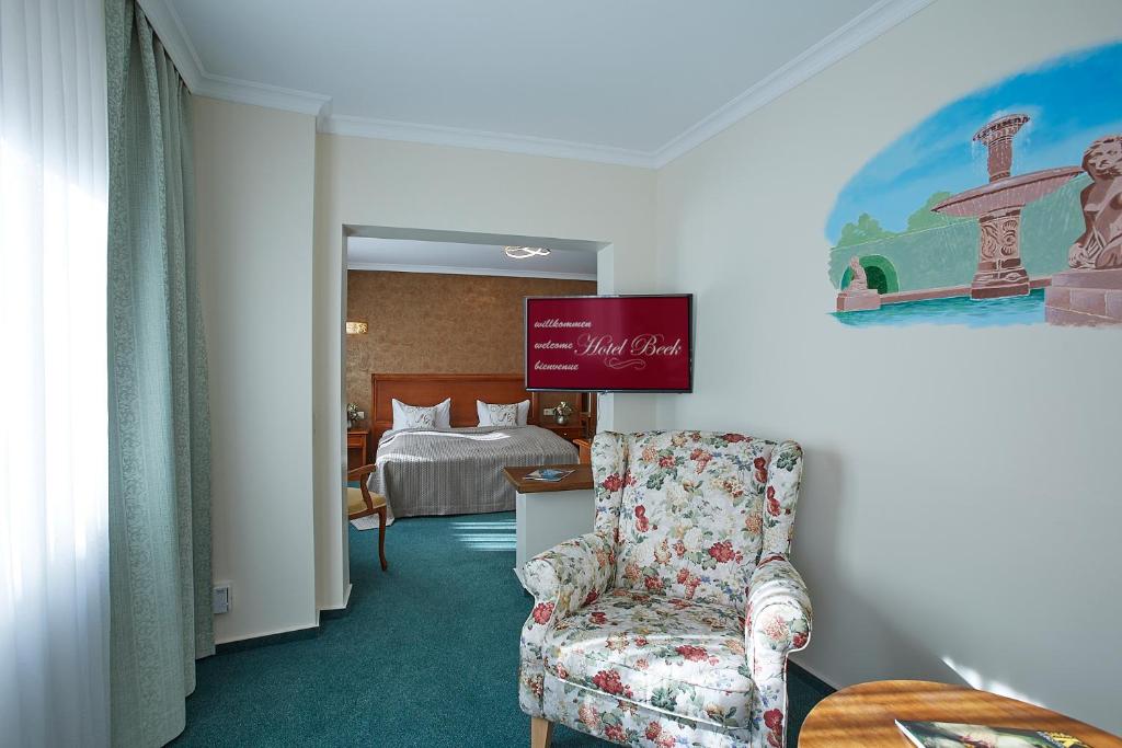 Posezení v ubytování Hotel Beek by Anna