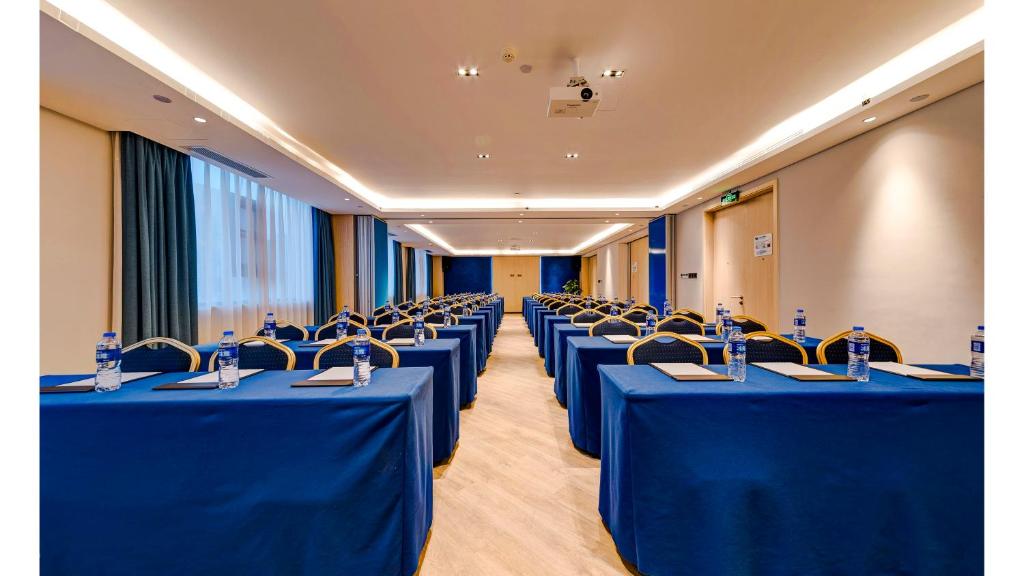 Konferenční prostory v ubytování Holiday Inn Express Shijiazhuang High-tech Zone by IHG