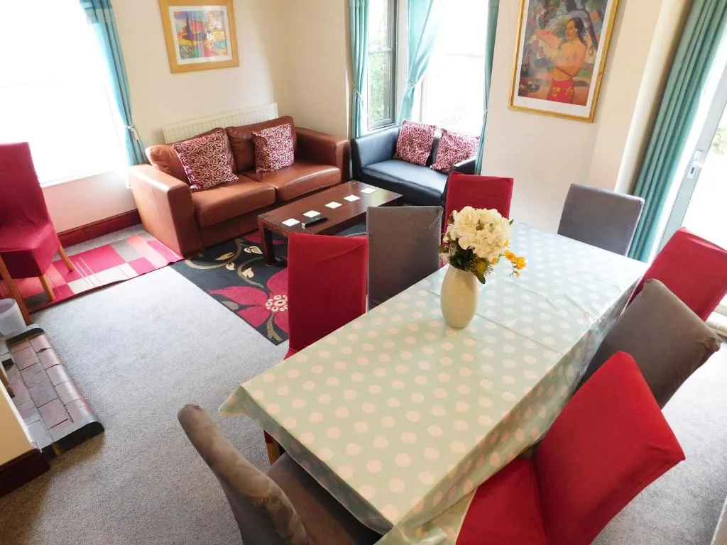 Stay Norwich Apartments Riverside with Free Parking, Coltishall, United Kingdom