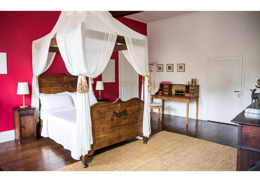 Postel nebo postele na pokoji v ubytování La Résidence Chambre d'Hotes