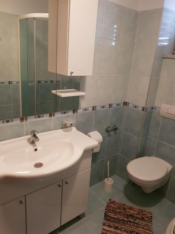 Kúpeľňa v ubytovaní Apartments Ivana Diklo