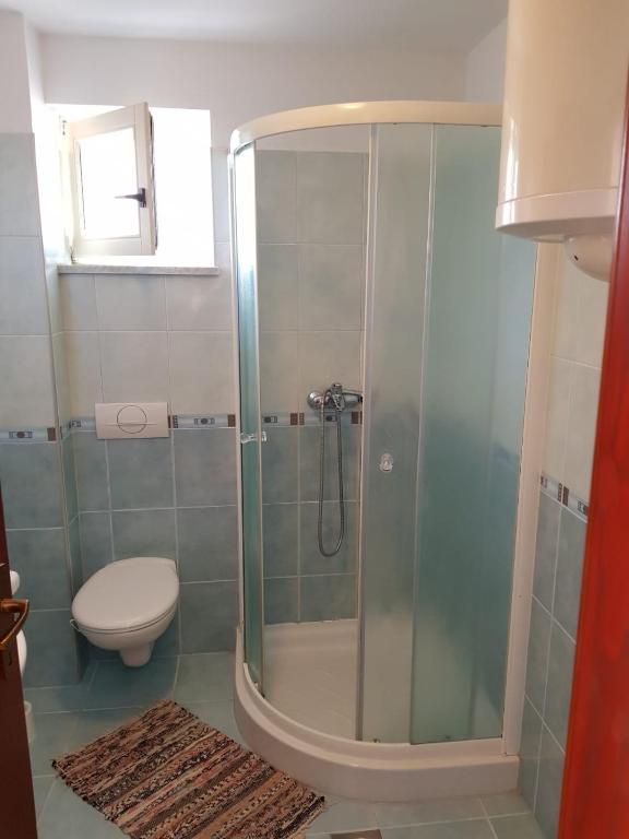 Kúpeľňa v ubytovaní Apartments Ivana Diklo