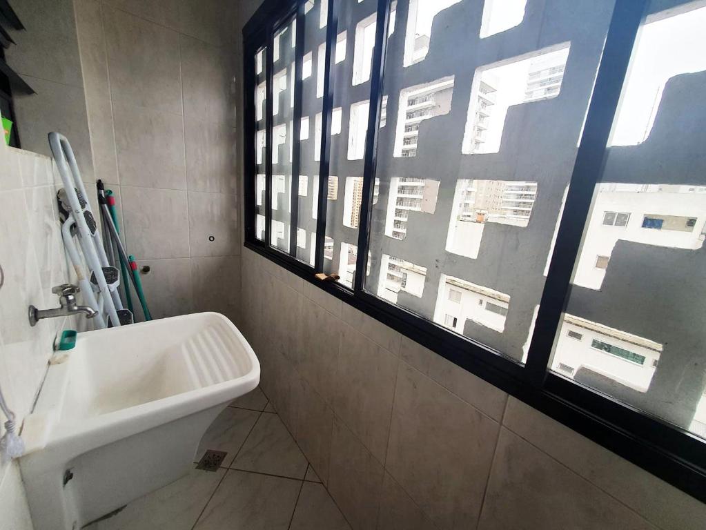  Apartamento confortável na orla da praia de Santos