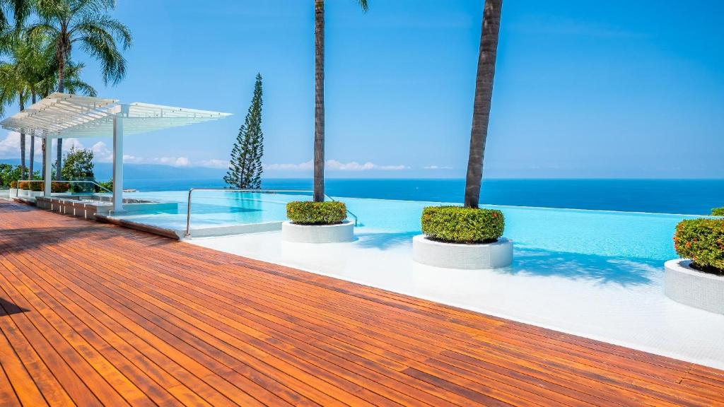 Piscina a AVALON - 1002 Amapas Bay Bliss with Private Pool o a prop