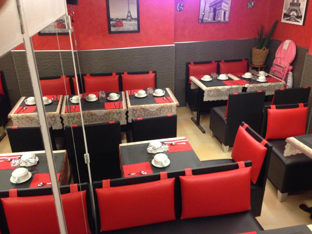 Hôtel des Buttes Chaumont - Resim 15