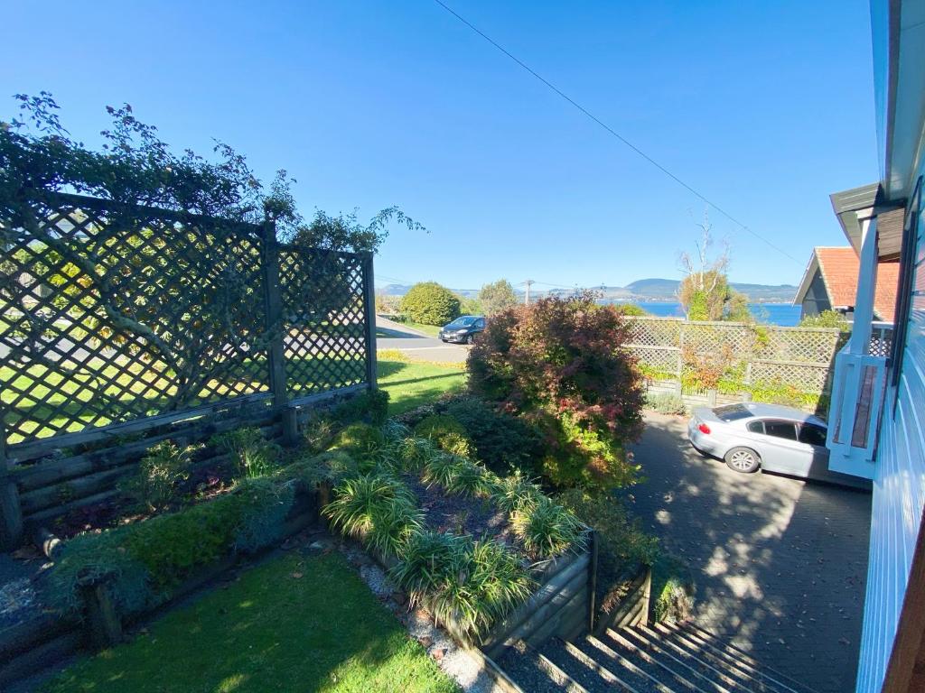 Lake view family Lodge up tp 14 people - Resim 21