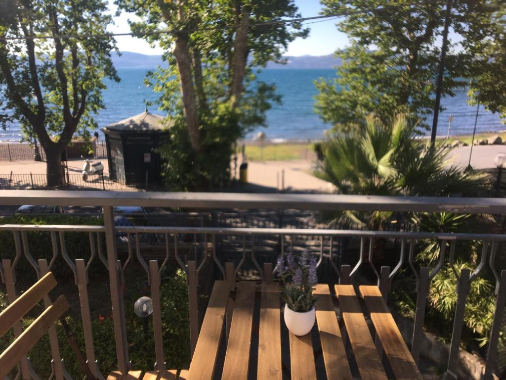 window on the lake - Apartment