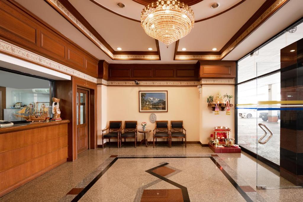 L.A. Tower Hotel - Resim 16