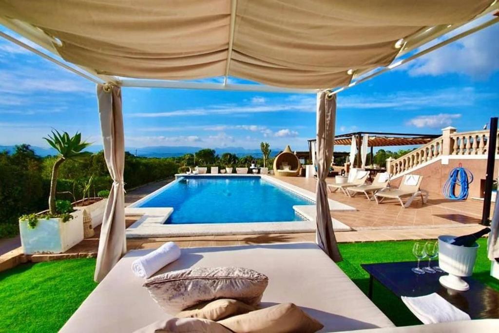 Villa Versace súper lujo 14 huéspedes + invitados, Palma de ...