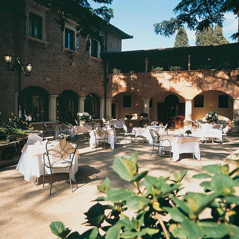 Restaurace v ubytování Villa Pambuffetti