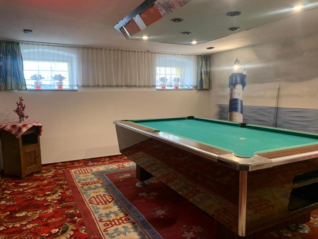 Biliár nebo kulečník v ubytování Pension Lehmann