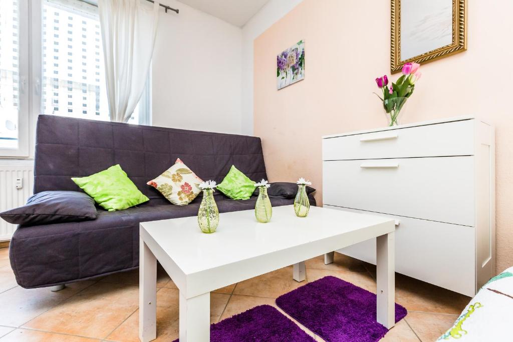 Χώρος καθιστικού στο Workers Apartment Troisdorf Spich