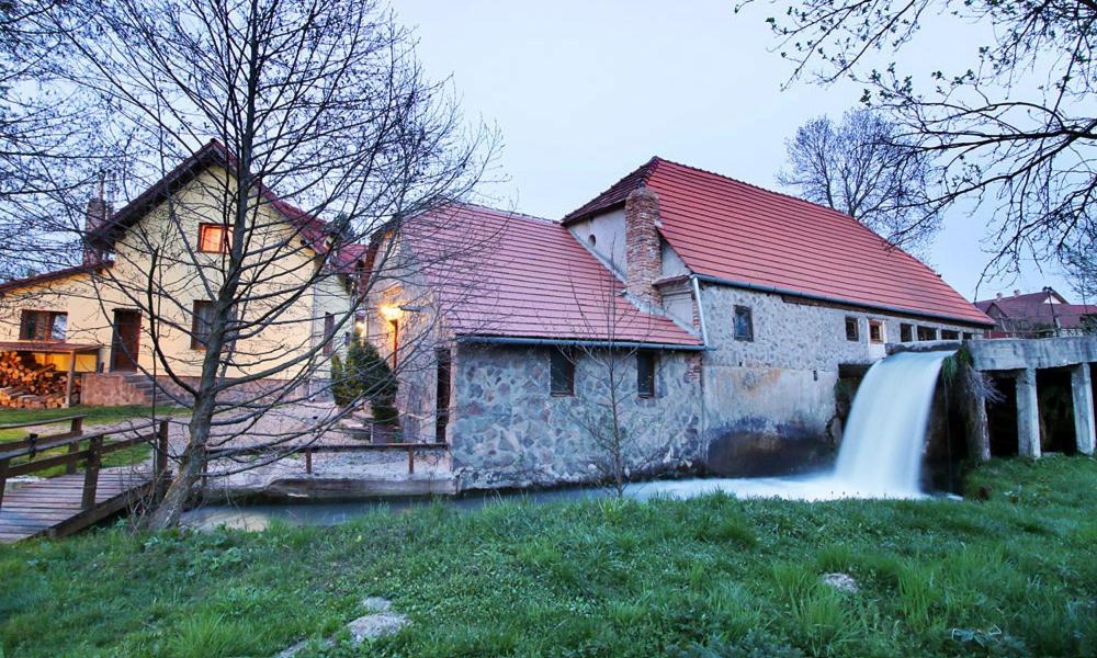 Moara de Piatra - Housity