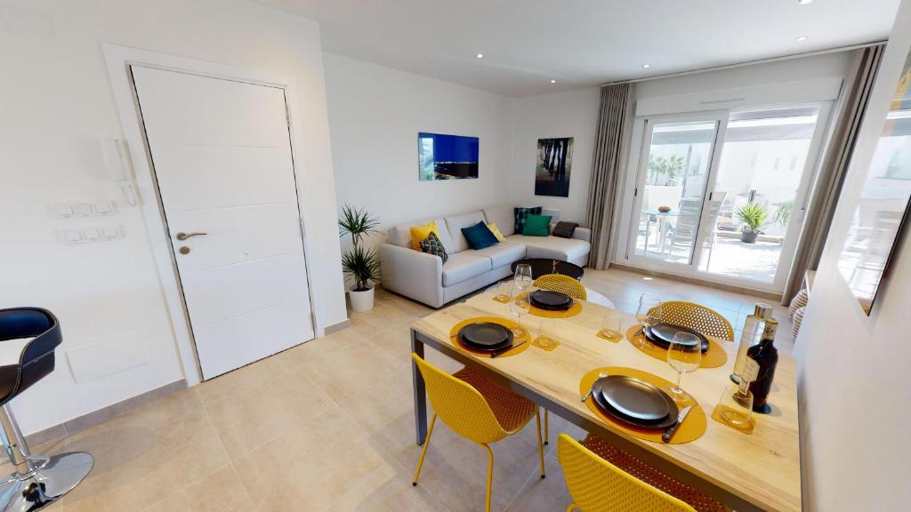 Aguas Nuevas 194 Top Floor Family Res (Torrevieja ...
