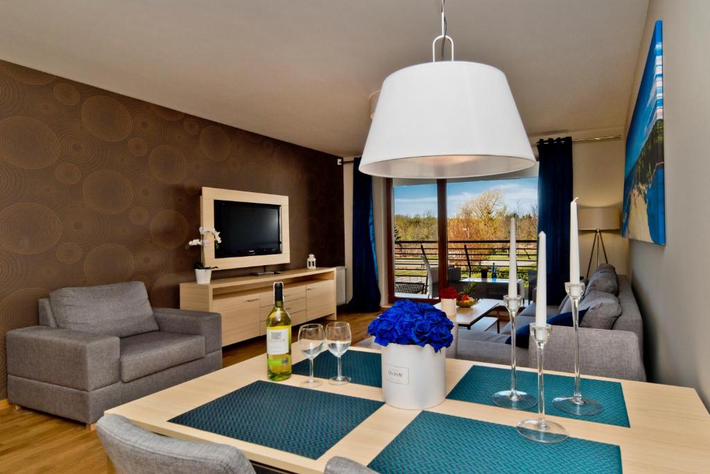 BlueApart Apartamenty Na Klifie - One-Bedroom Apartment With Balcony - B15