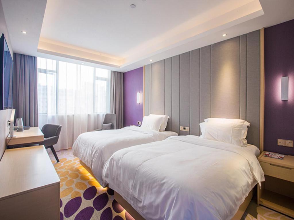Lavande Hotel Yingde Yingzhou Avenue - BUSINESS TWIN BED ROOM