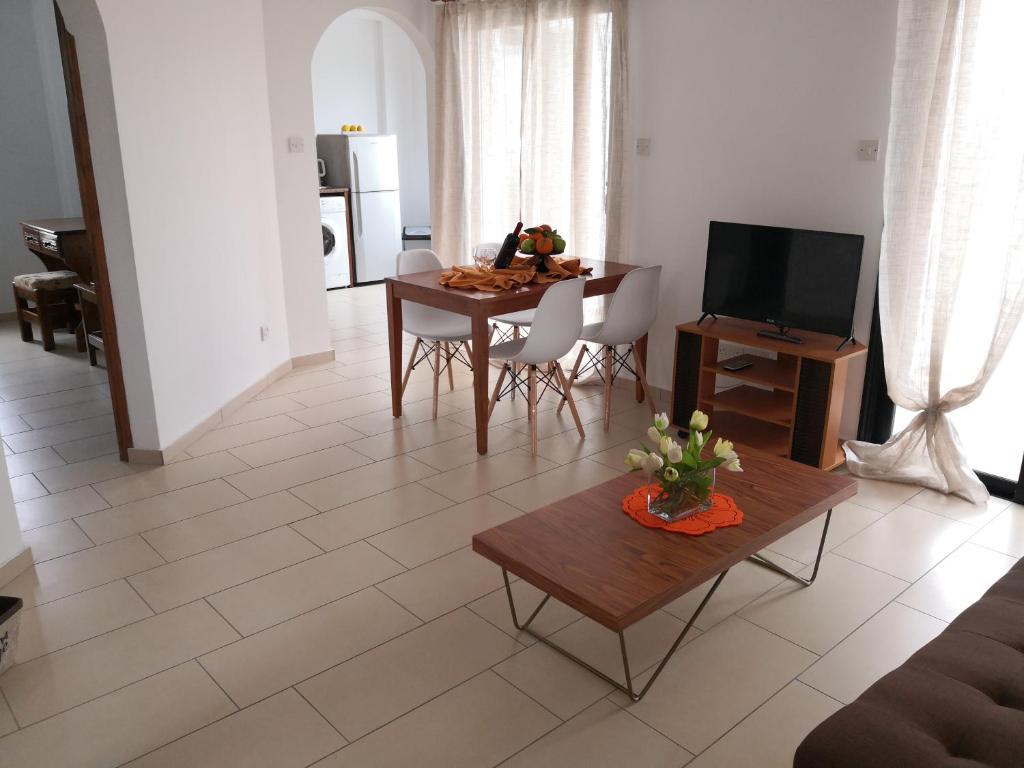 Seashell Apartments - Superior Apartment