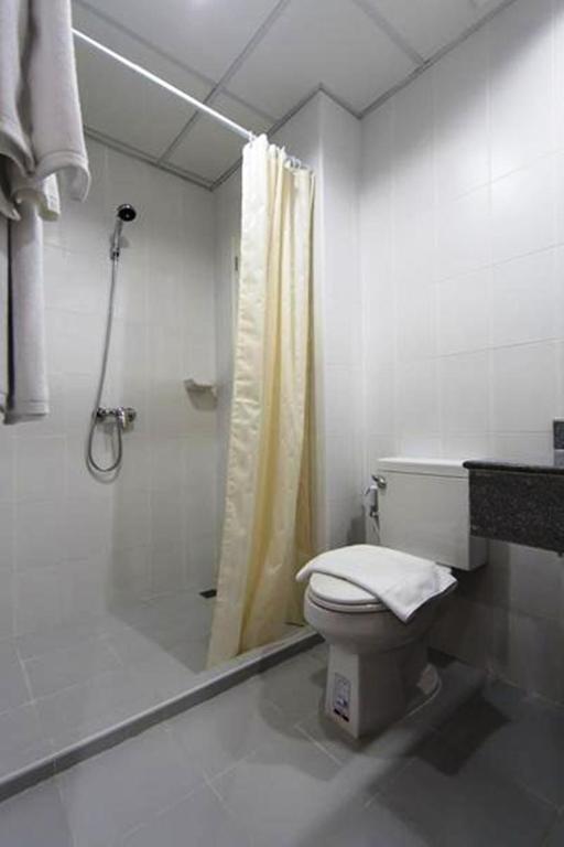 Koupelna v ubytování Gateway Hotel Pratunam