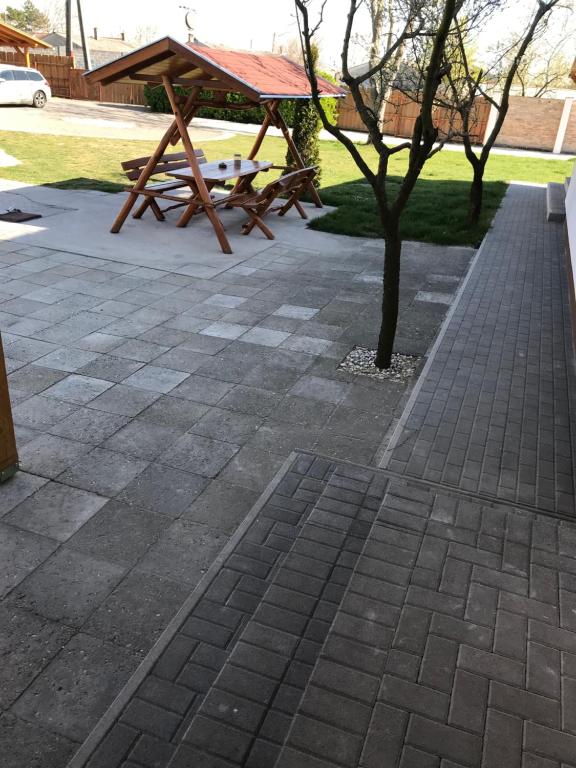 Fotografia z galérie ubytovania Famvarga Apartmanház v destinácii Balatonfenyves