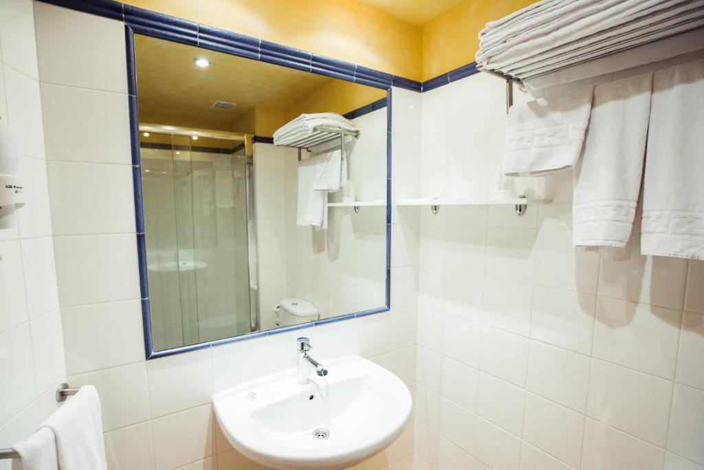 Hotel El Sella - Quarto Familiar Deluxe