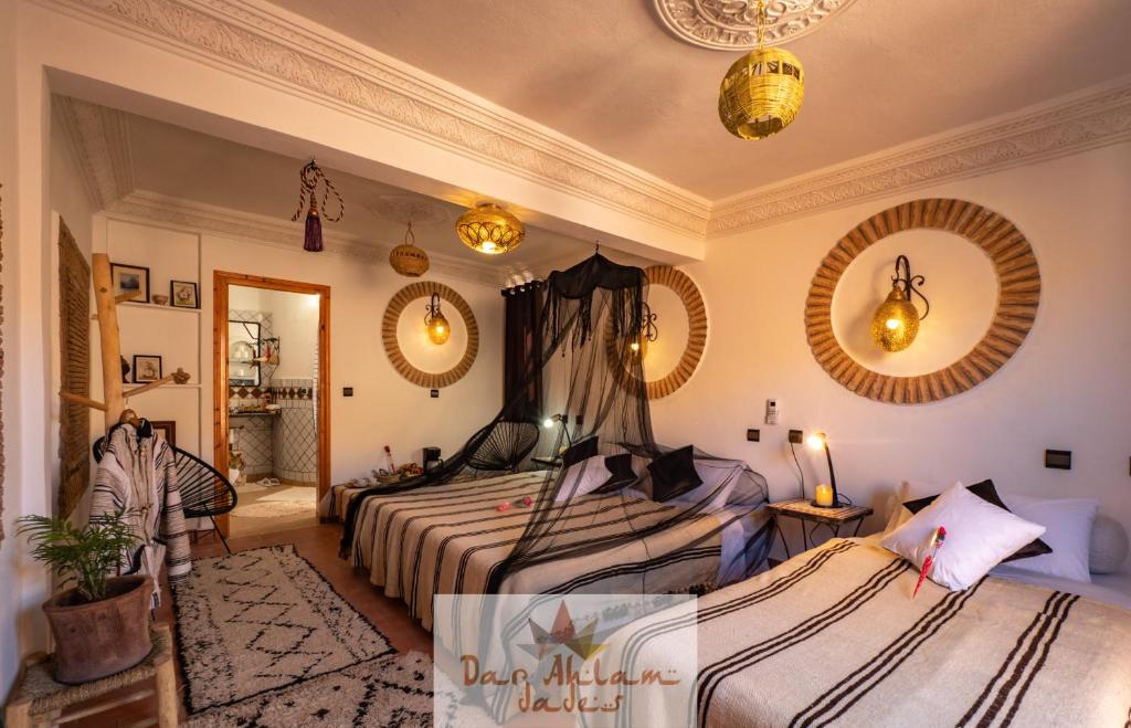 Dar Ahlam Dades Hotel - Pièce Quadruple Avec Balcon